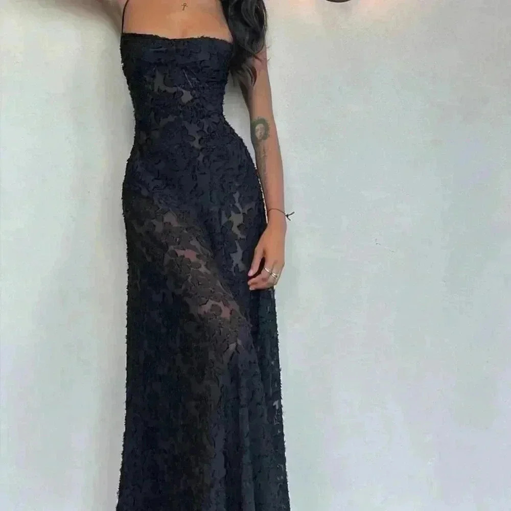 Black Women's Sleeveless Backless Elegant Party Dress With Spaghetti Straps - Picture 5 of 5
